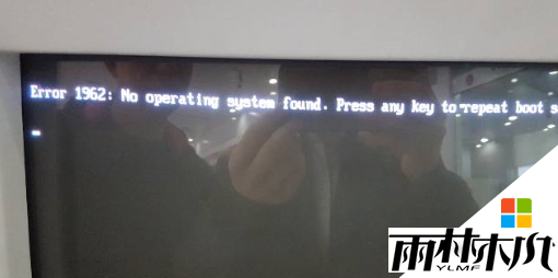 联想Win10/<a href='http://www.xitongge.com/win8/' target='_blank'><u>win8系统</u></a>开机error 1962: no operating system found.boot sequence will automatically repeat解决方法(1)